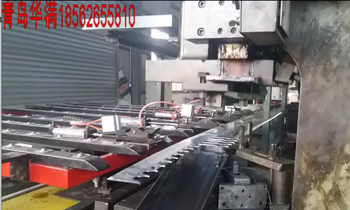 沖壓(ya)自動化(huà)送料裝(zhuāng)置是幹(gàn)什麽用(yong)的