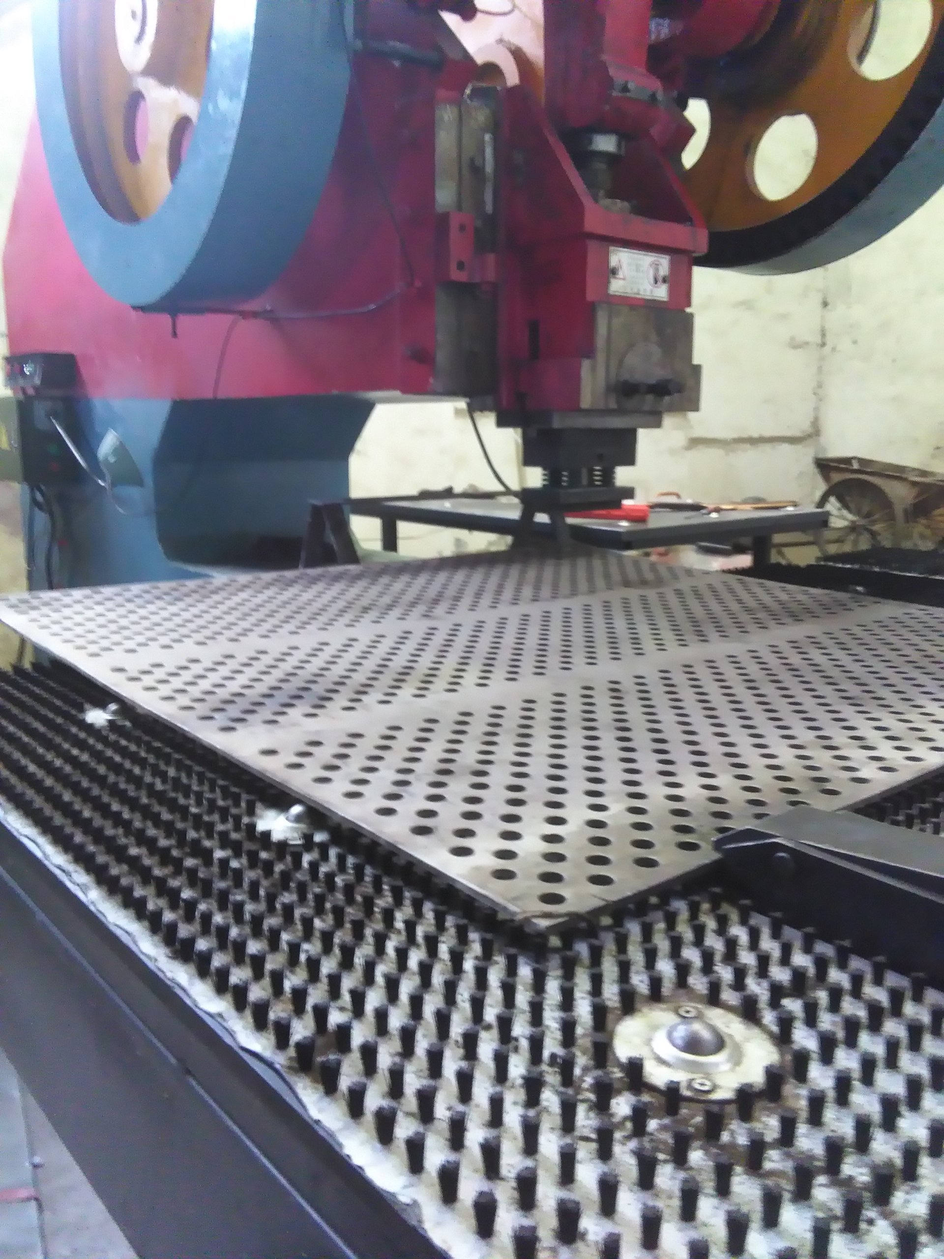 數控送(sòng)料機日(ri)常維護(hu)