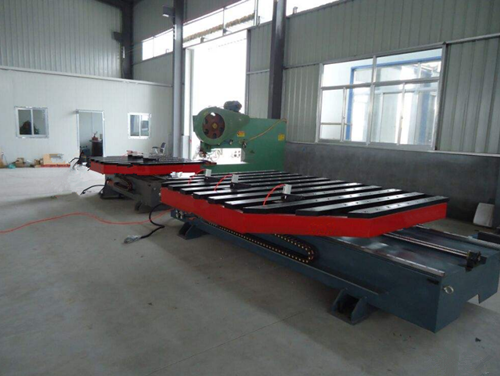 山地自行車刹(sha)車盤沖壓行業(yè)因沖壓送料機(ji)的應用，逐漸邁(mài)入工業自動化(hua)數字化行列，因(yin)沖壓送料機的(de)強大功能，打破(pò)了山地自行車(che)刹車盤沖壓行(háng)業的傳統方式(shi)，帶動了行業的(de)快速穩定發展(zhan)，關于這款山地(dì)自行車刹車盤(pán)沖壓送料機，咱(zan)們一起來看看(kàn)選購注意事項(xiàng)有哪些。